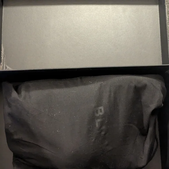 BLVCK PARIS Black Fluffy Slippers - Picture 3 of 7